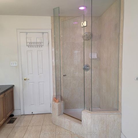 Photo 18 at 78 Pieta Place, Vellore Village, Vaughan