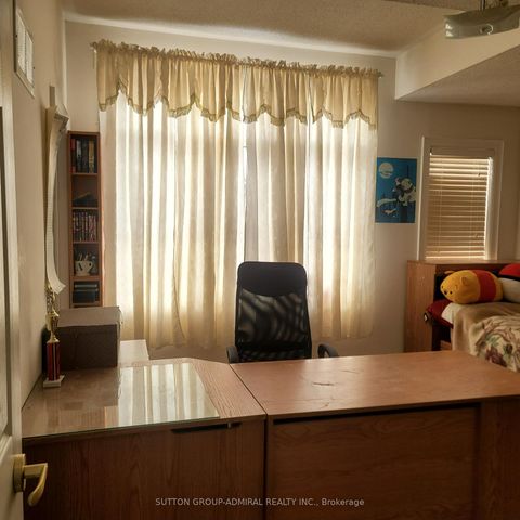 Photo 21 at 78 Pieta Place, Vellore Village, Vaughan