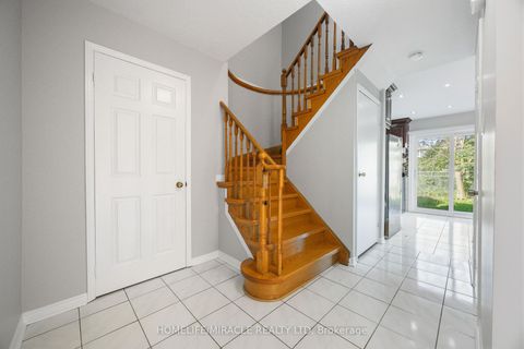 Photo 18 at 8 Lansbury Drive, Agincourt North, Toronto