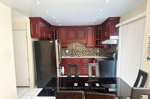 Photo 32 at 8 Lansbury Drive, Agincourt North, Toronto