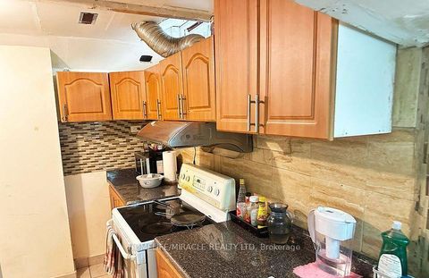 Photo 33 at 8 Lansbury Drive, Agincourt North, Toronto