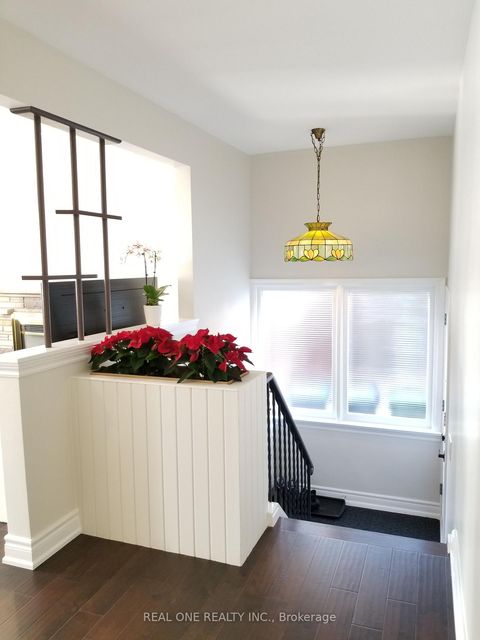 Photo 7 at 26 Applefield Drive, Bendale, Toronto
