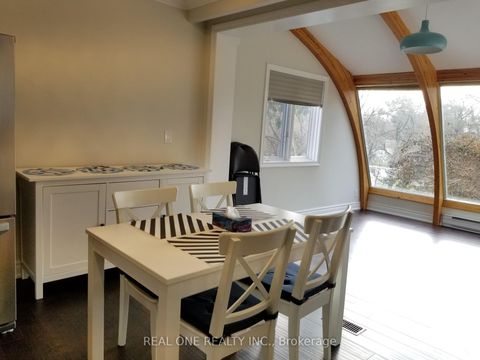 Photo 13 at 26 Applefield Drive, Bendale, Toronto