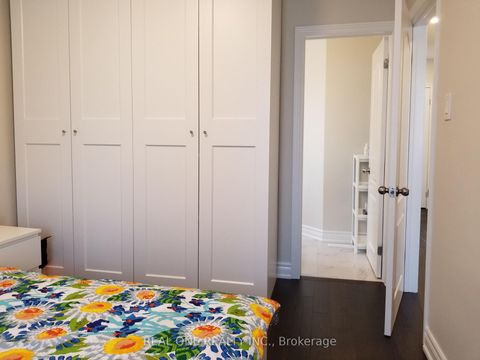 Photo 26 at 26 Applefield Drive, Bendale, Toronto