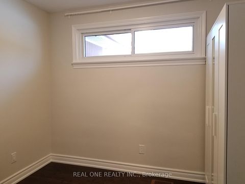 Photo 31 at 26 Applefield Drive, Bendale, Toronto