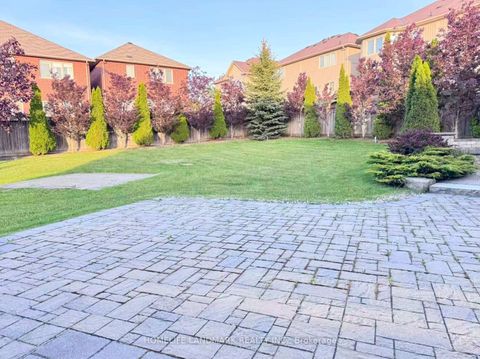 Photo 15 at 98 Stoyell Drive, Jefferson, Richmond Hill