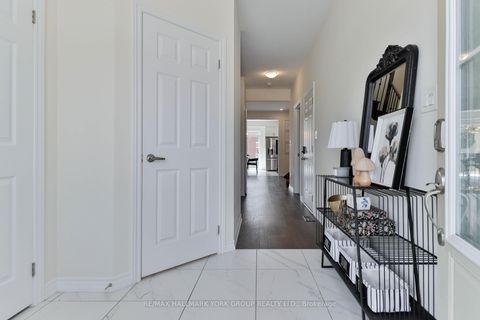 Photo 3 at 434 Ritas Avenue, Summerhill Estates, Newmarket