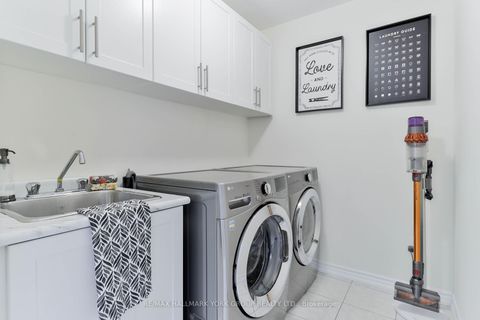 Photo 16 at 434 Ritas Avenue, Summerhill Estates, Newmarket