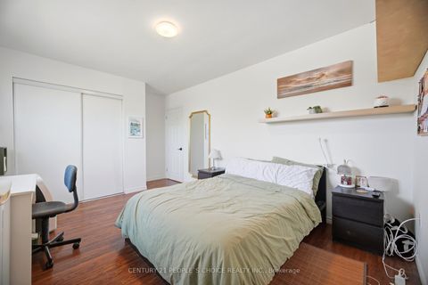 Photo 19 at 4 Furness Crescent, Clairville, Toronto