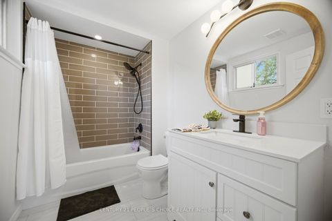 Photo 23 at 4 Furness Crescent, Clairville, Toronto