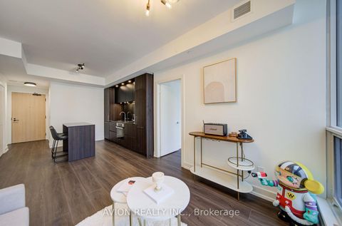Photo 3 at 1605 - 15 Mercer Street, Waterfront Communities C1, Toronto
