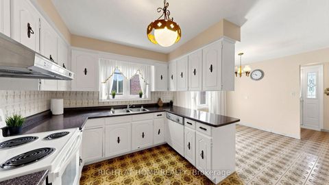 Photo 2 at 20 Torrens Avenue, Broadview North, Toronto