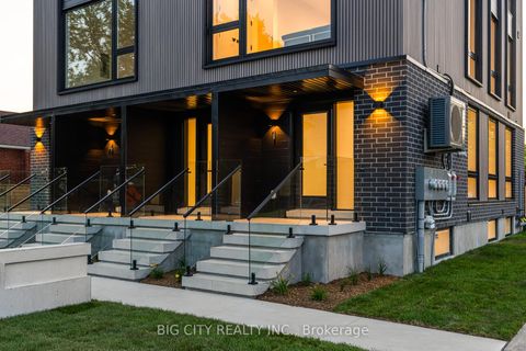 Photo 1 at 1 - 276 Lanor Avenue, Alderwood, Toronto