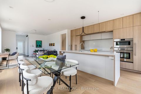 Photo 15 at 1 - 276 Lanor Avenue, Alderwood, Toronto