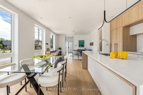 Photo 16 at 1 - 276 Lanor Avenue, Alderwood, Toronto