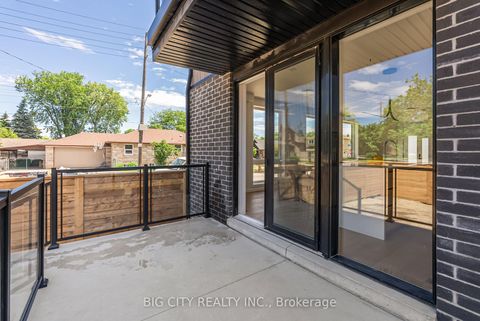 Photo 33 at 1 - 276 Lanor Avenue, Alderwood, Toronto
