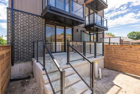 Photo 34 at 1 - 276 Lanor Avenue, Alderwood, Toronto