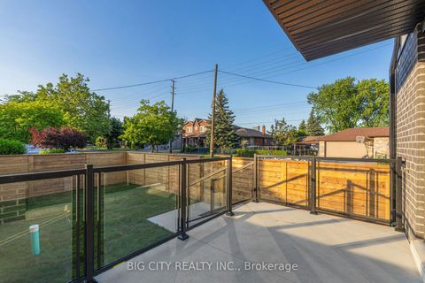 Photo 37 at 1 - 276 Lanor Avenue, Alderwood, Toronto