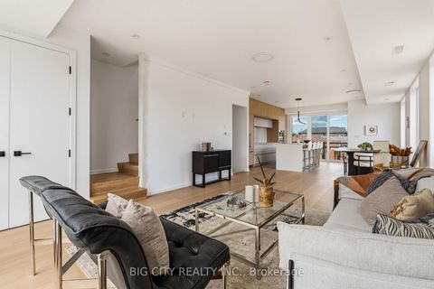 Photo 9 at 3 - 276 Lanor Avenue, Alderwood, Toronto