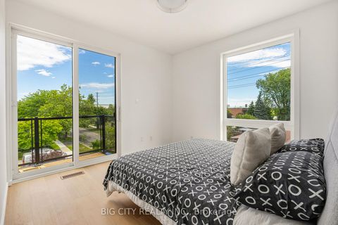 Photo 23 at 3 - 276 Lanor Avenue, Alderwood, Toronto