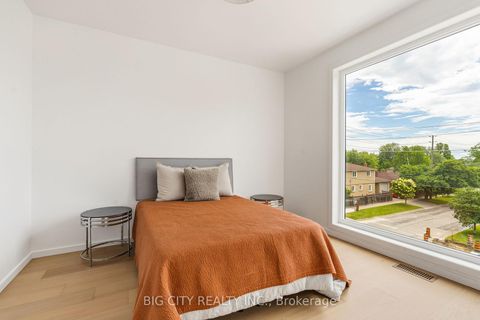 Photo 29 at 3 - 276 Lanor Avenue, Alderwood, Toronto