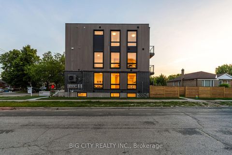 Photo 37 at 3 - 276 Lanor Avenue, Alderwood, Toronto