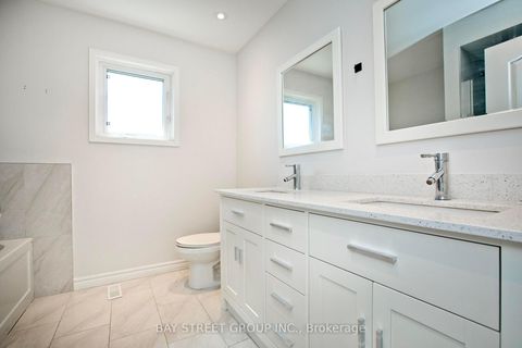 Photo 11 at 22 Taos Court, Westbrook, Richmond Hill