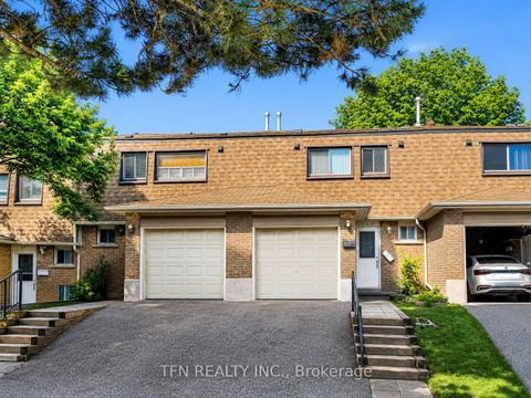 Photo 1 at 67 - 121 L'amoreaux Drive, L'Amoreaux, Toronto