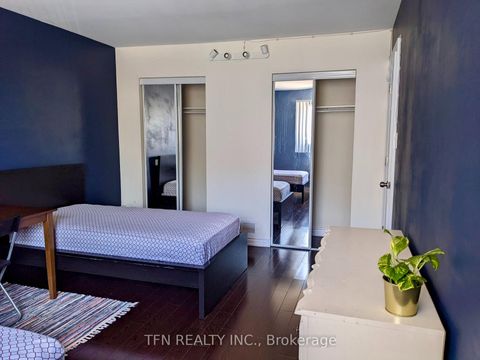 Photo 4 at 67 - 121 L'amoreaux Drive, L'Amoreaux, Toronto