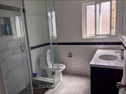 Photo 7 at 67 - 121 L'amoreaux Drive, L'Amoreaux, Toronto