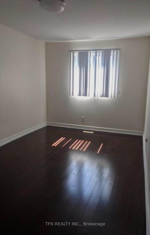 Photo 11 at 67 - 121 L'amoreaux Drive, L'Amoreaux, Toronto