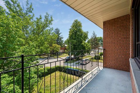 Photo 10 at 74 Calstock Drive, Beaumonde Heights, Toronto