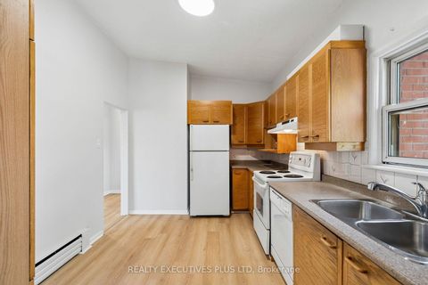 Photo 15 at 74 Calstock Drive, Beaumonde Heights, Toronto