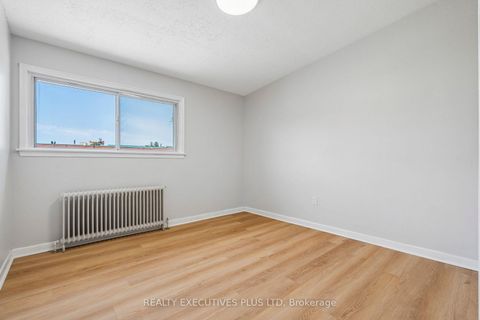 Photo 23 at 74 Calstock Drive, Beaumonde Heights, Toronto