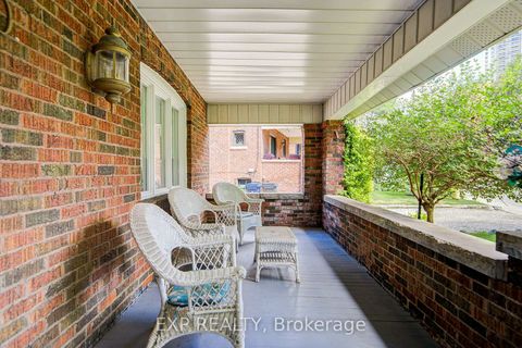 Photo 4 at 10 King Street Crescent, Weston, Toronto