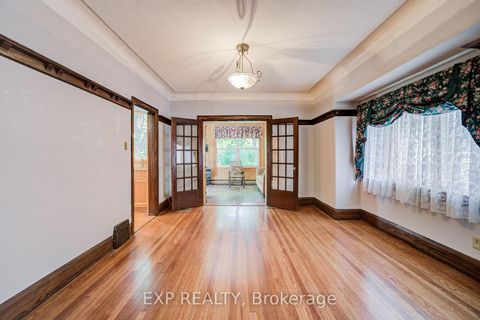Photo 9 at 10 King Street Crescent, Weston, Toronto