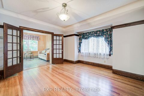 Photo 10 at 10 King Street Crescent, Weston, Toronto