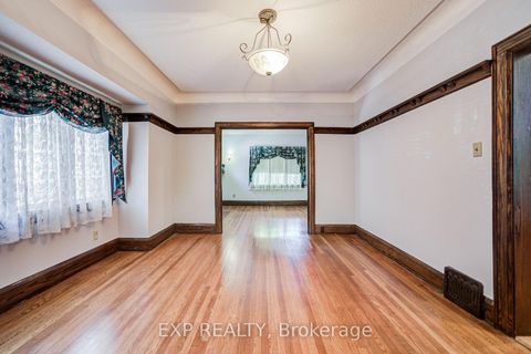 Photo 12 at 10 King Street Crescent, Weston, Toronto