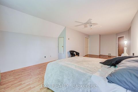 Photo 22 at 10 King Street Crescent, Weston, Toronto