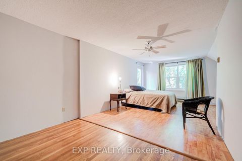Photo 23 at 10 King Street Crescent, Weston, Toronto