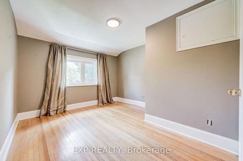 Photo 24 at 10 King Street Crescent, Weston, Toronto