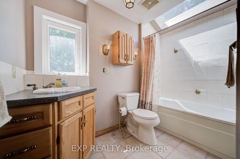 Photo 31 at 10 King Street Crescent, Weston, Toronto