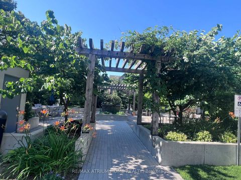 Photo 14 at 1406 - 5 Kenneth Avenue, Willowdale East, Toronto