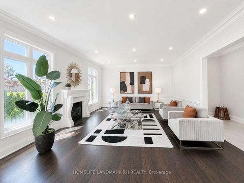 Photo 12 at 385 Kennedy Street W, Aurora Highlands, Aurora
