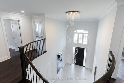 Photo 32 at 385 Kennedy Street W, Aurora Highlands, Aurora