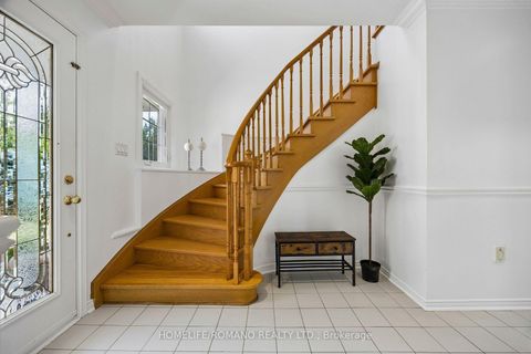 Photo 4 at 54 Links Road, Maple, Vaughan