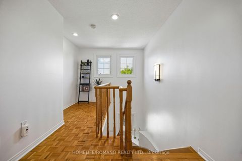 Photo 15 at 54 Links Road, Maple, Vaughan