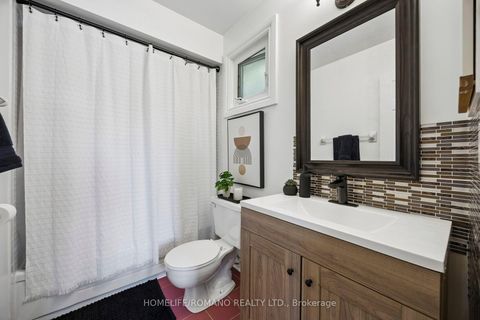 Photo 18 at 54 Links Road, Maple, Vaughan