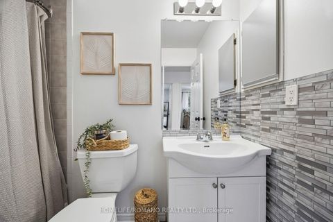 Photo 25 at 54 Links Road, Maple, Vaughan