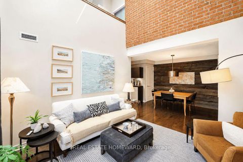 Photo 4 at 304 - 1941 Queen Street E, The Beaches, Toronto